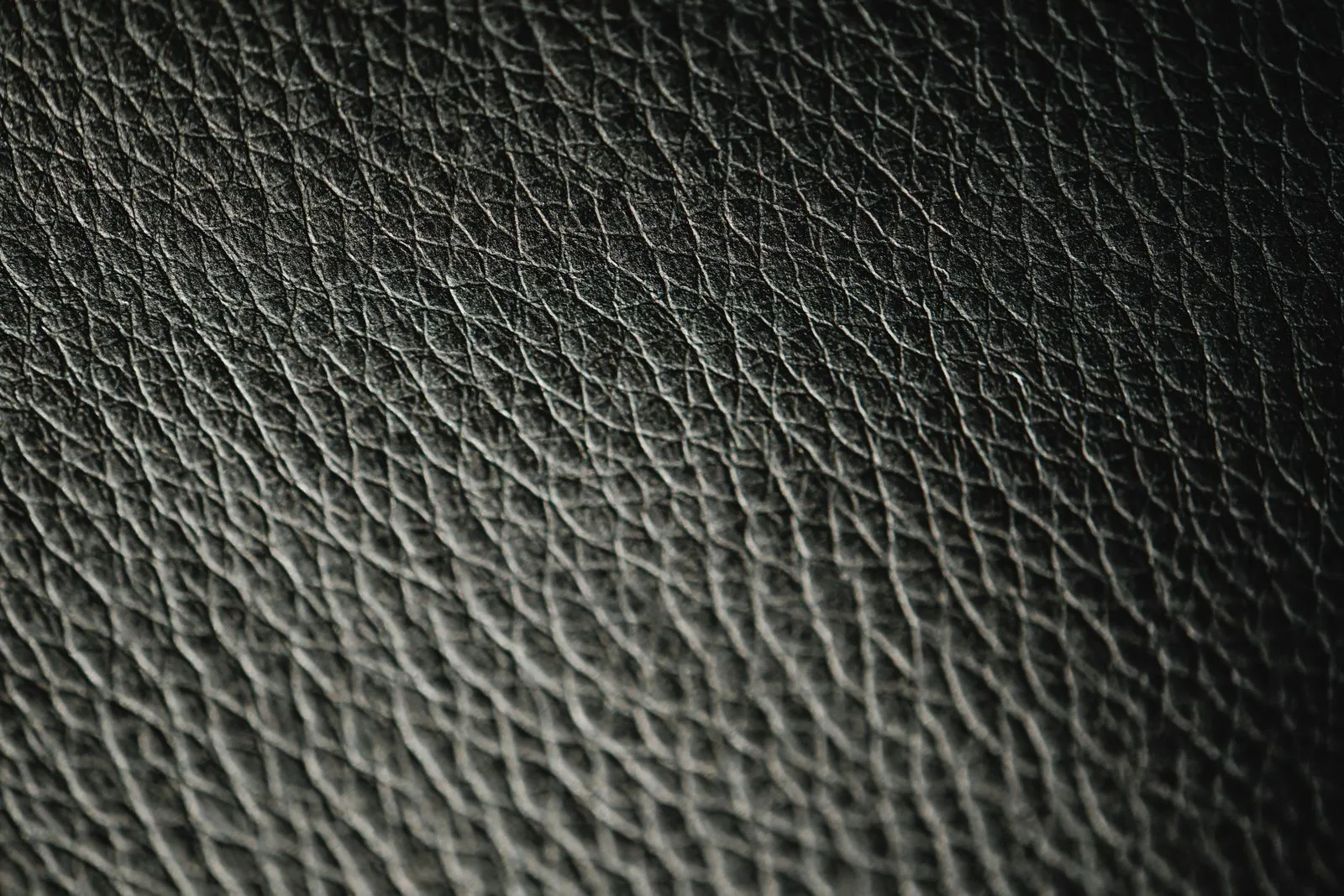 Gros plan sur une texture de cuir noir